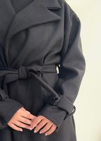 Abrigo largo con cinturón