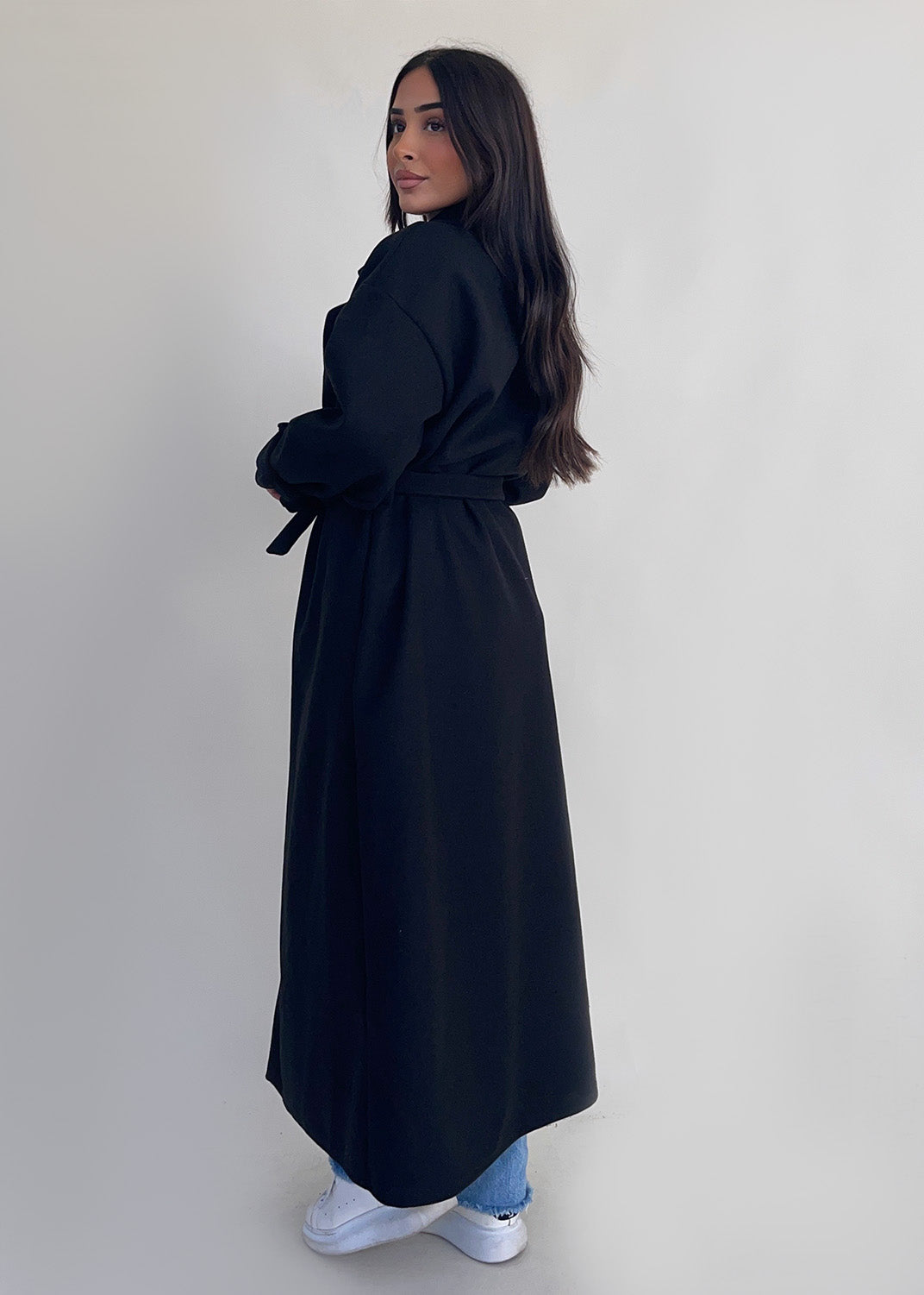 Abrigo largo con cinturón